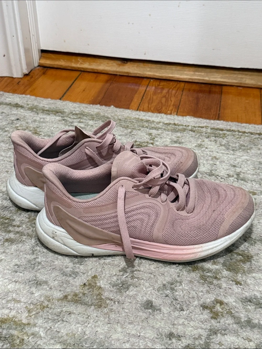 lululemon athletica Dusty Rose Women's Running Sneakers